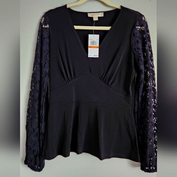 NEW CLASSIC BLOUSE MICHAEL KORS BLACK COLOR SIZE S VERY BEAUTIFUL. - Picture 1 of 4